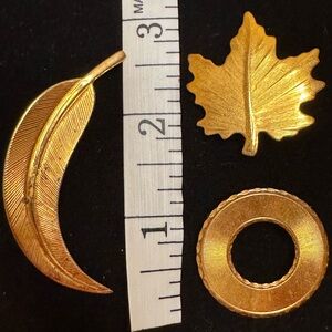 Vintage Gold Leaf, Circle, and Feather Brooch Set
